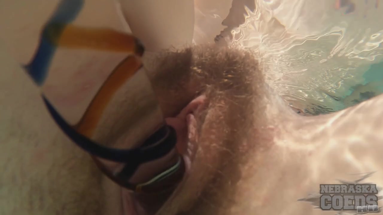 Brilla Underwater Jacuzzi Masturbating With Hairy Pussy