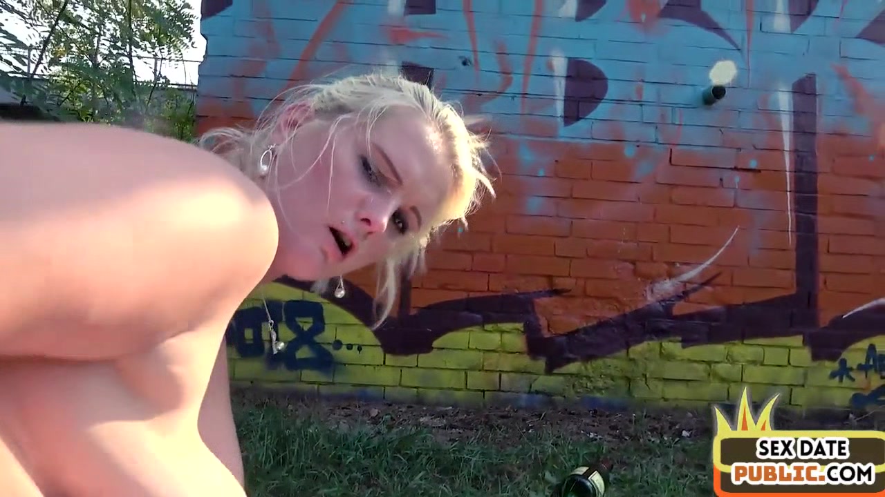 Public busty mature fucked outdoor on 1st amateur sex date