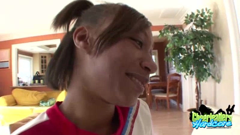 Black Cheerleader Babe Nevahe Givens - CheerleadersHardcore