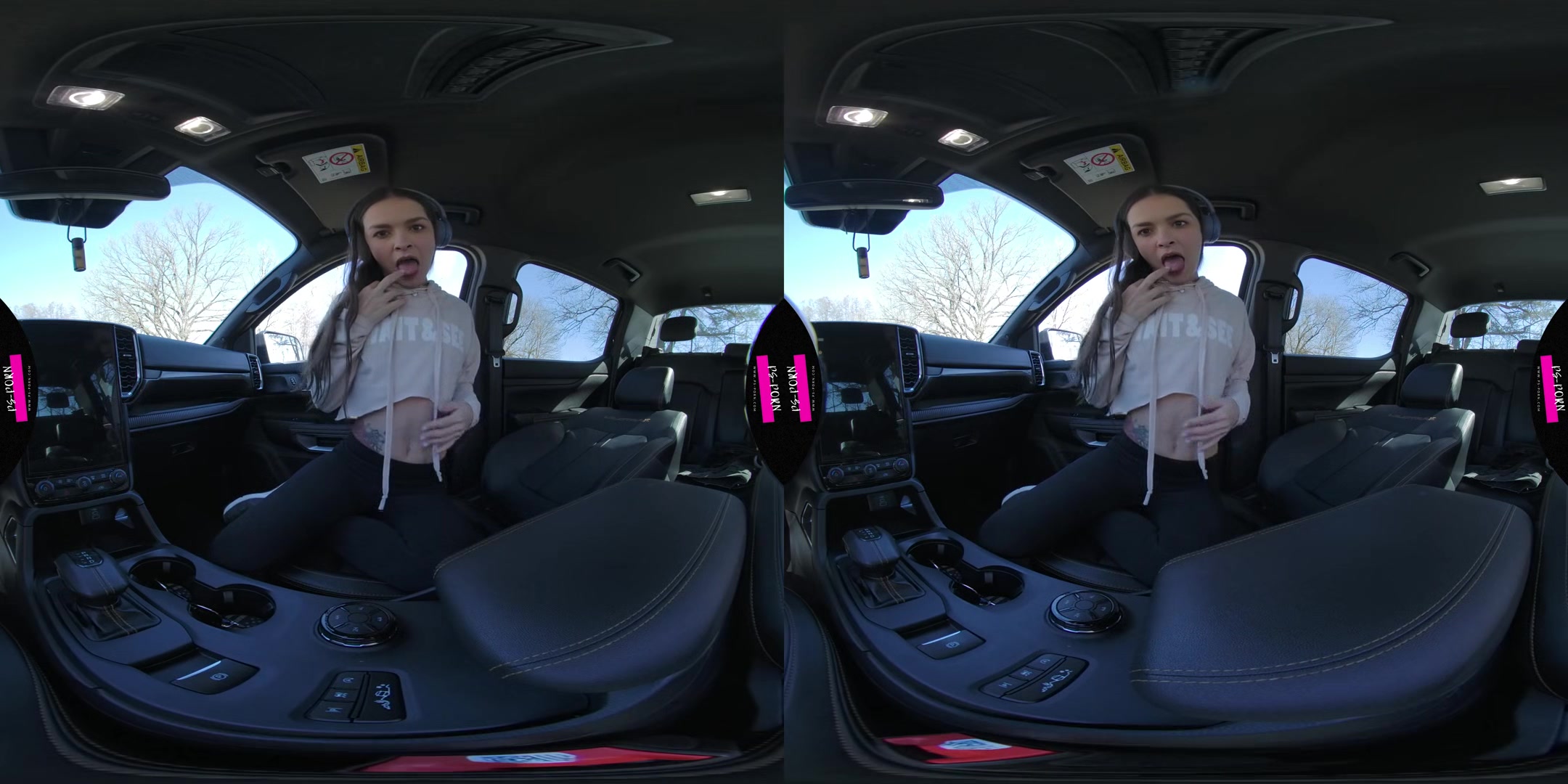 Yessica Pussy Masturbation In The Car