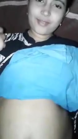 22 aunty with boyfriend kissing and fucking