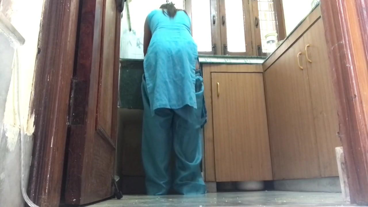 Behanchod Padosi Ki Biwi Ko Hi Piche Se Pel Diya