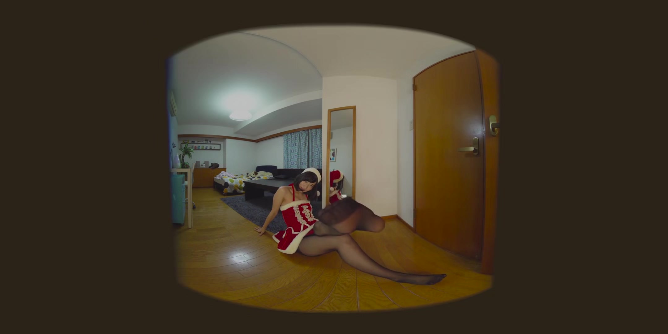 Yuka Kuramochi Santa Costume Selfie; Christmas Special with JAV Idol