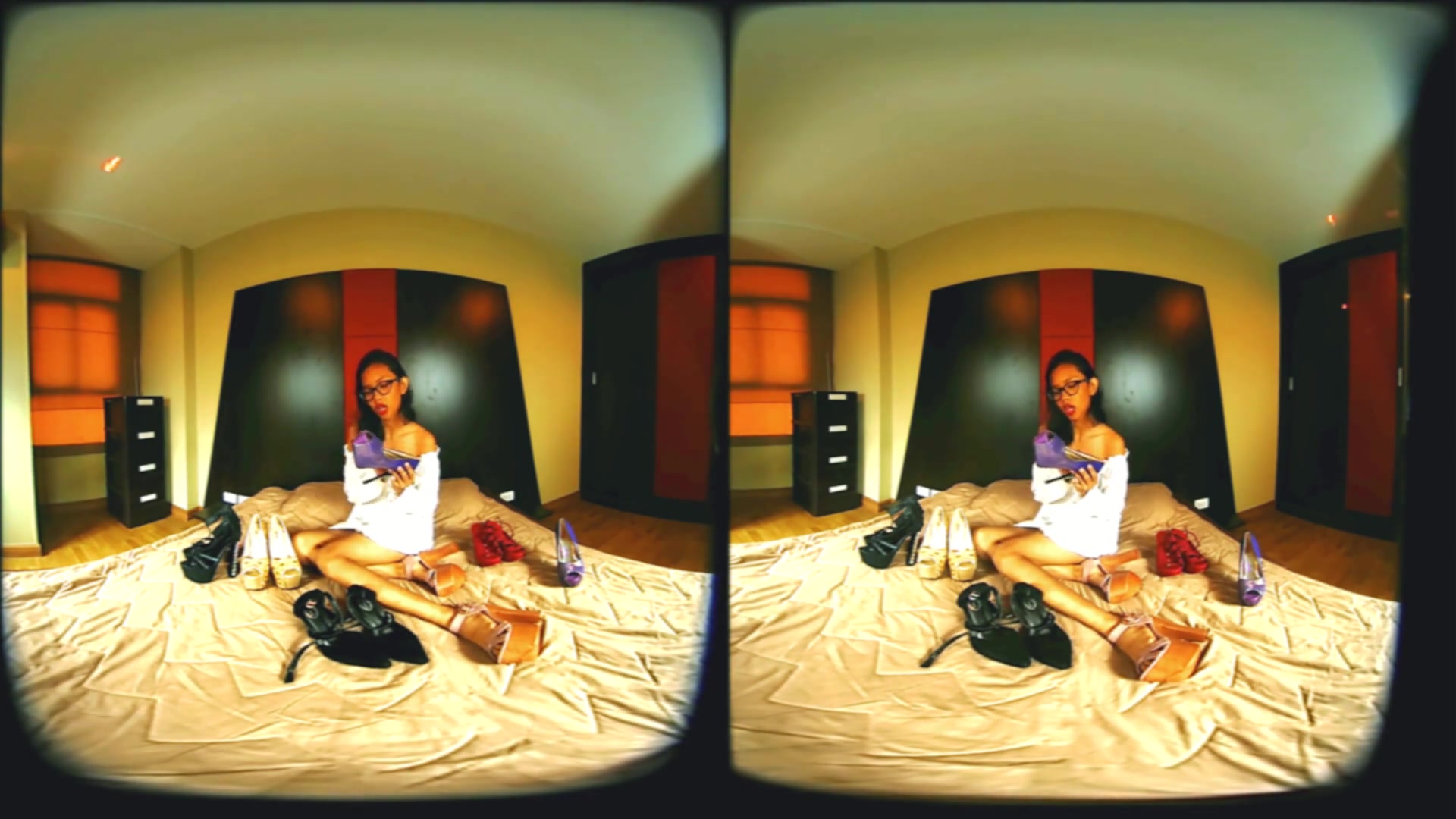 Brunette teen 18+ With An High Heels Fetish - VRpussyVision