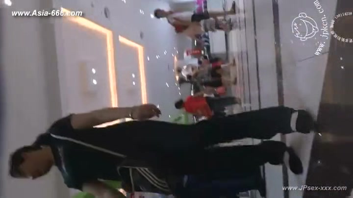 peeping chinese amateur upskirt.3