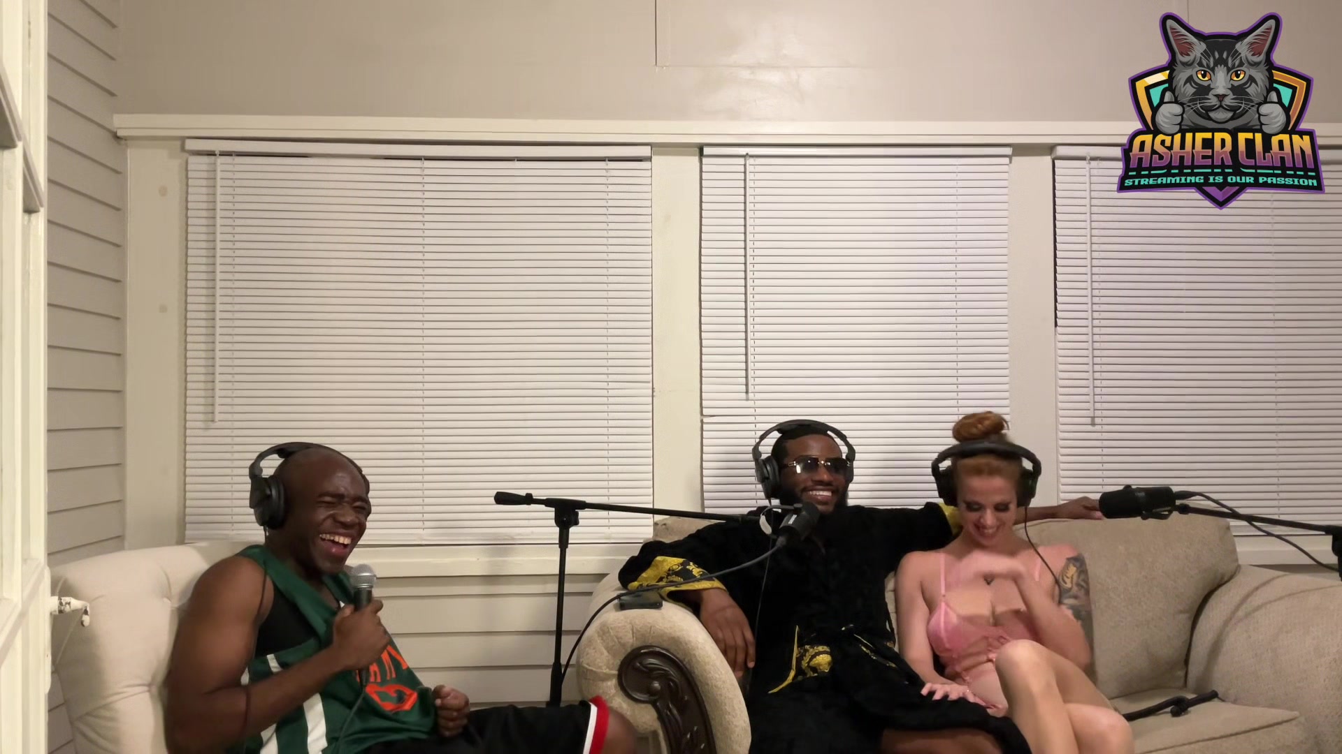 The Fox and the Hounds - Foxi Vixen joins MrFlourish and guys for some wild adult talk
