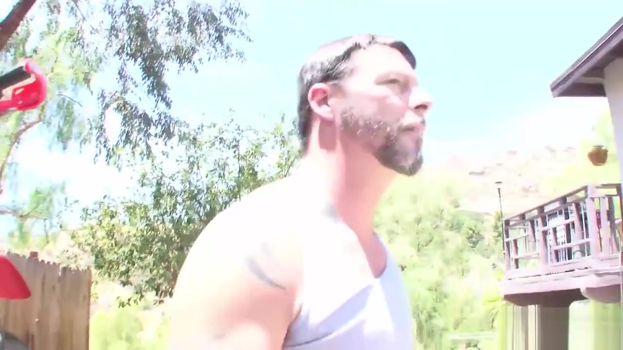 Stepsister wants his rock solid cock
