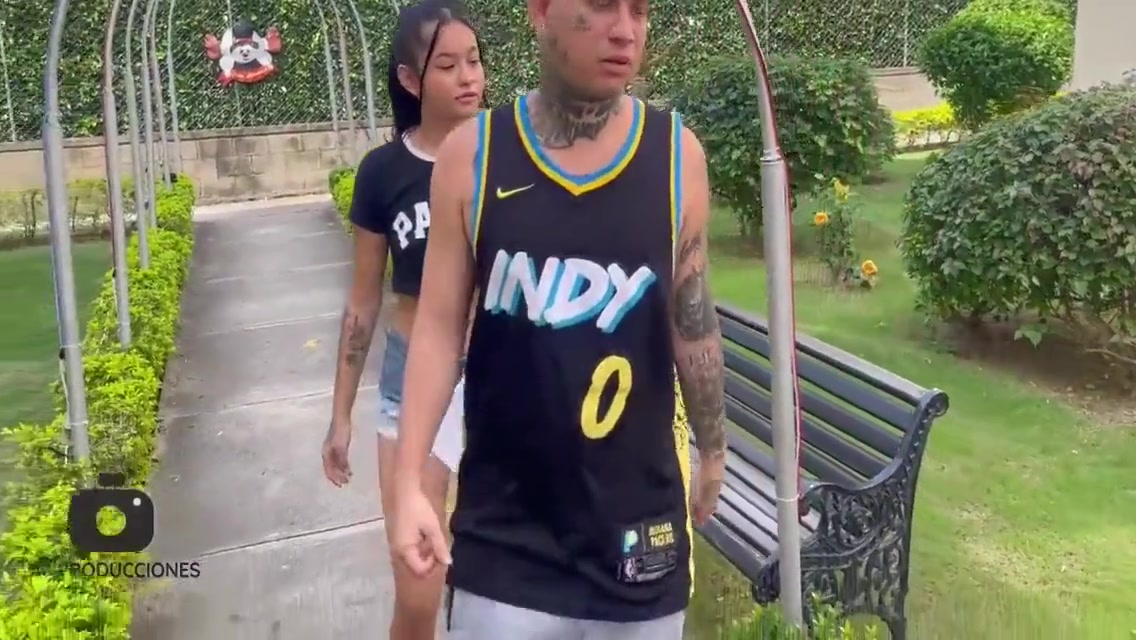 Le Ayudo A Desvarar Su Bici A Chica Colombiana Como Pretexto Para Follarmela Duro Y Correrme En Su Culo. H.l. 7 Min With West Col And Isabela Avila