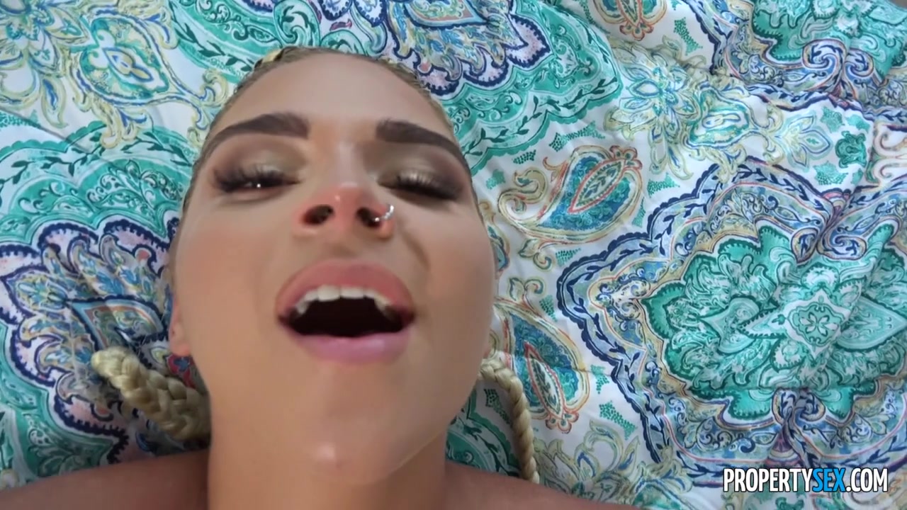 Smoking Trouble - PropertySex