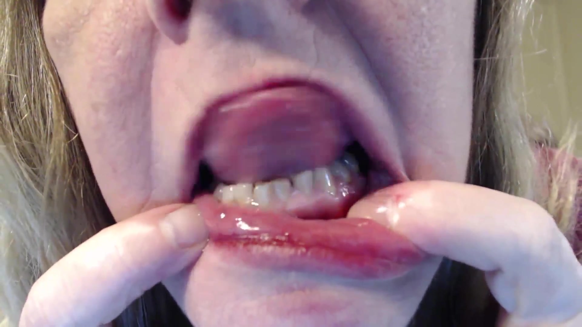 Mouth Teeth Fetish Tour - TacAmateurs