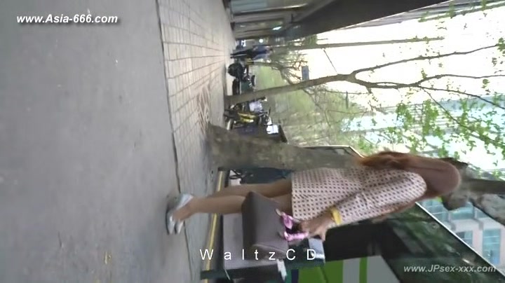peeping chinese amateur upskirt.34