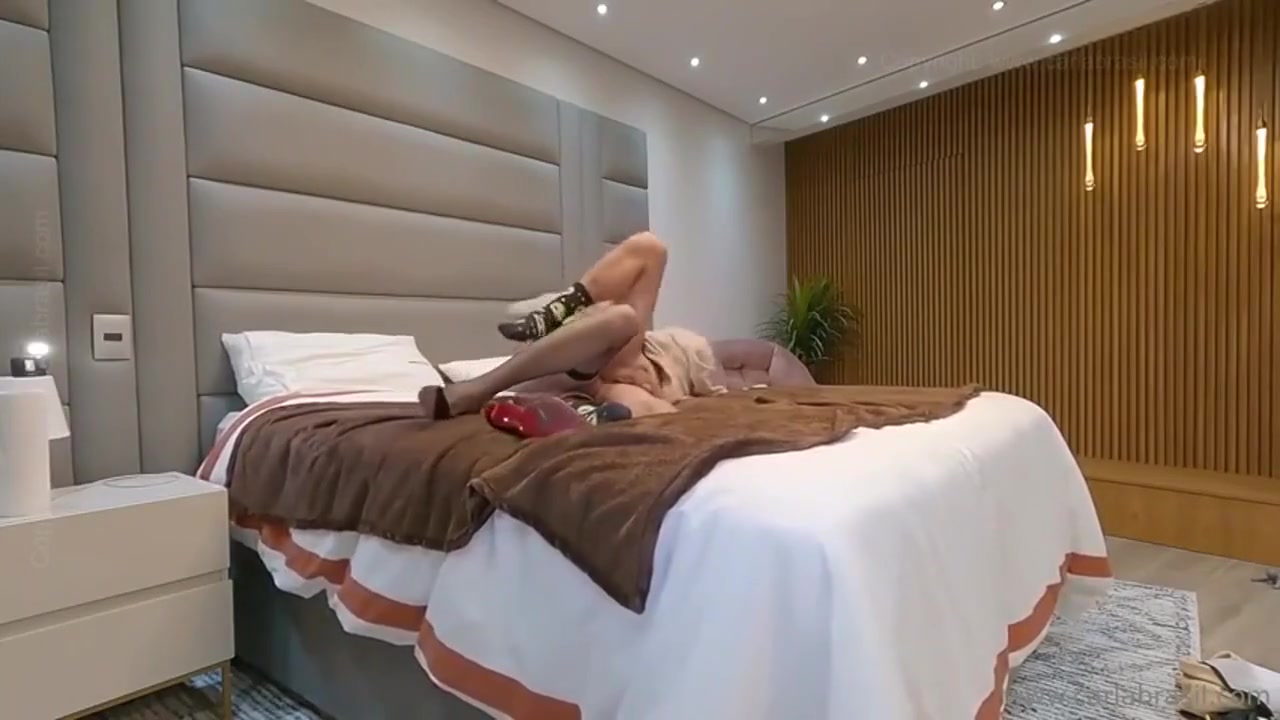 Classy Brazilian Tranny With Big Cock Topping And Breeding