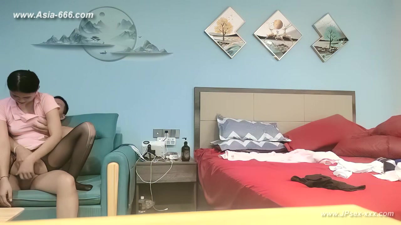 chinese man fucking callgirl in hotel.395