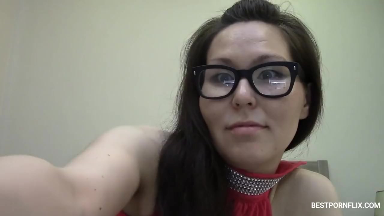Eva Russian Webcam Model Babe Posing