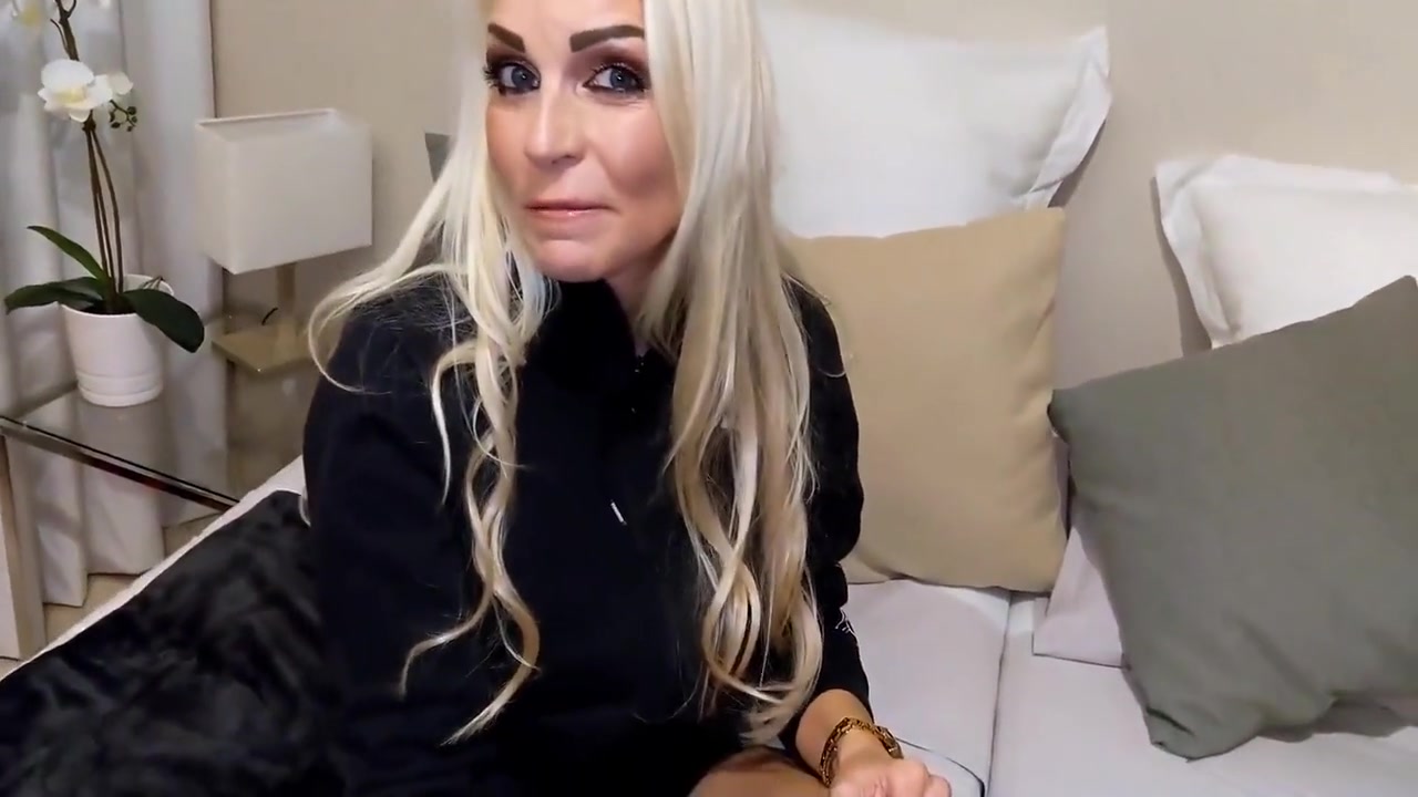 I Show You My New Tits The First Time!!!