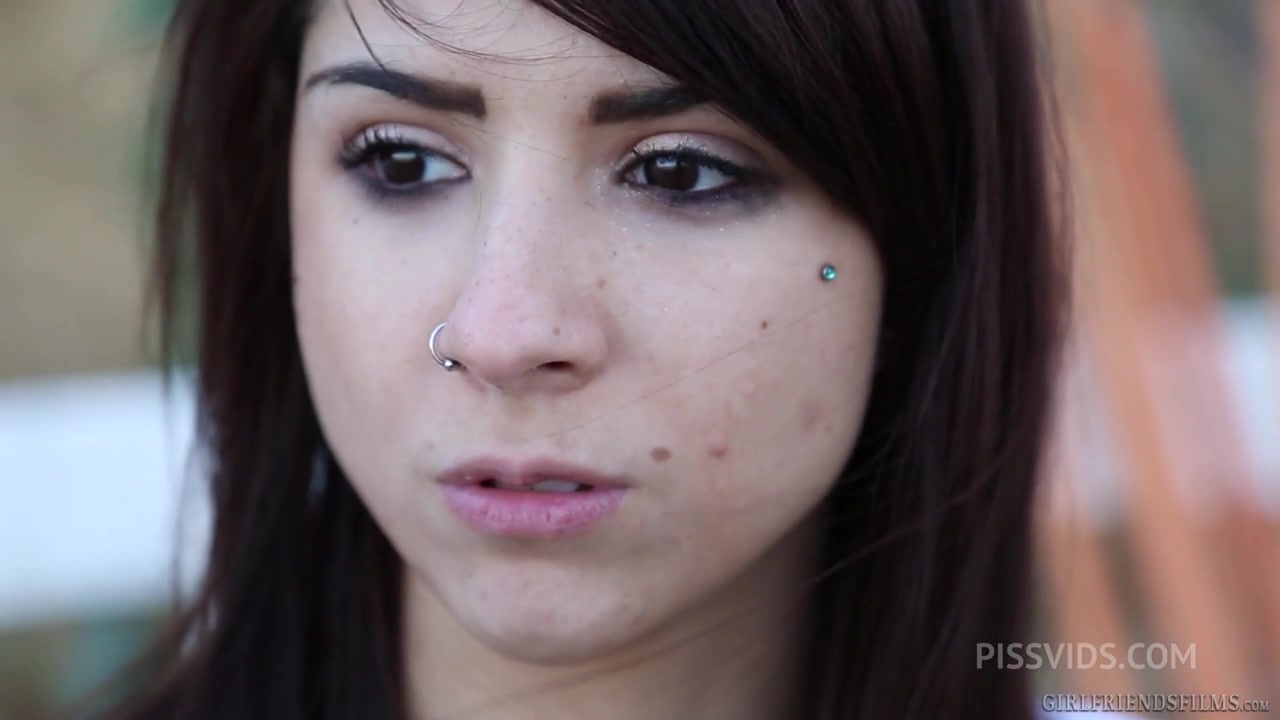 Alina Li and Rilynn Rae are Hot Lesbians who want to taste each others Pussies - PissVids
