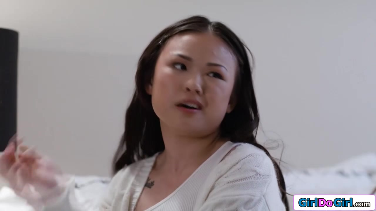 Sure you can see your old bedroom and I can lick your pussy