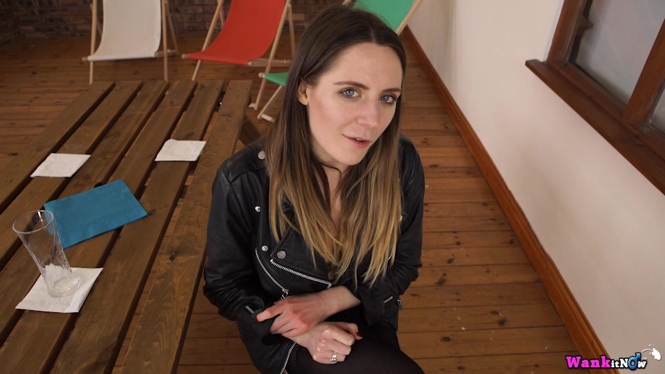 Samantha Bentley - Fuck My Face - Sexy Videos - WankitNow