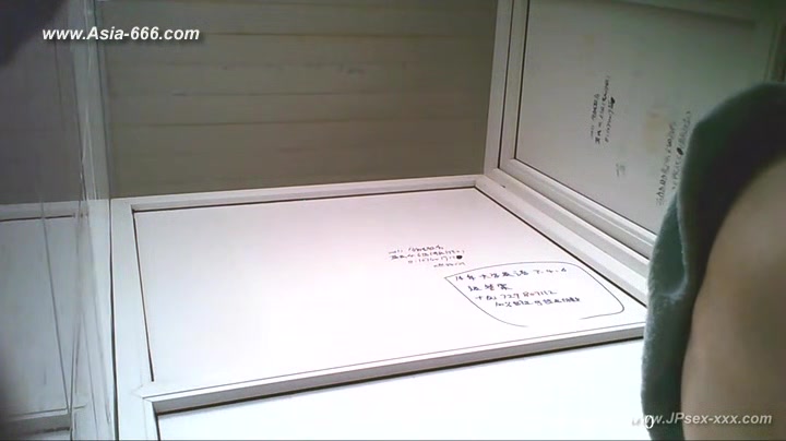 chinese girls go to toilet.84