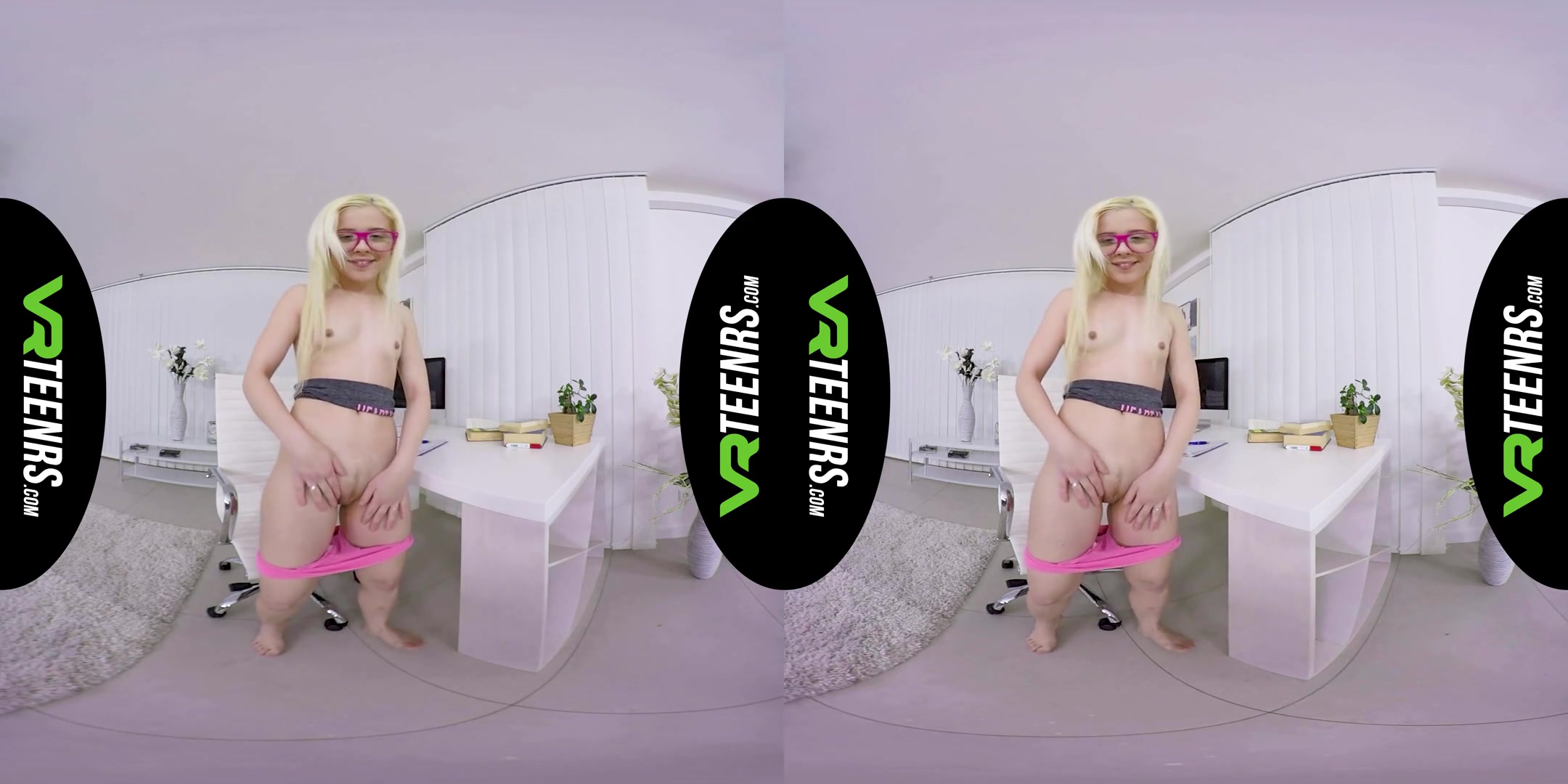 Anna Rey in Petite teen 18+ Masturbating In The Office VR - VRTeenrs