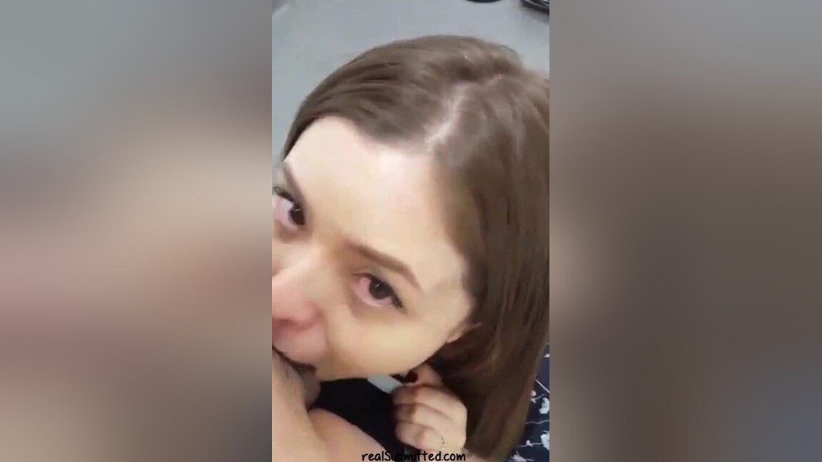 Office Girl Gives Deepthroat Blowjob - JizzPix
