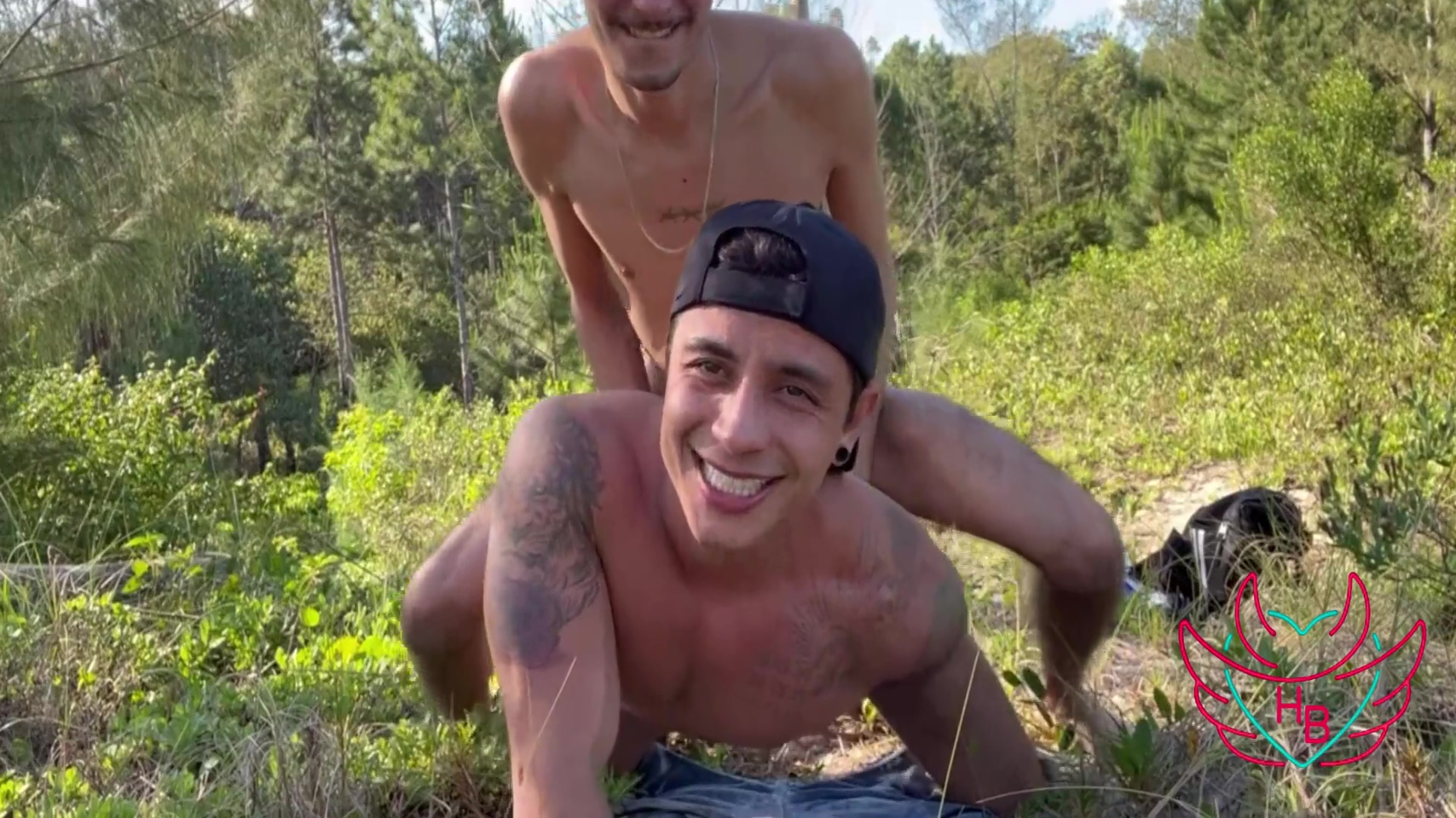 Jordan Neo And Heitor Baumann In Lavei A Cara Do Meu Amigo De Leite Depois De Foder O Cuzinho Dele No Mato 5 Min