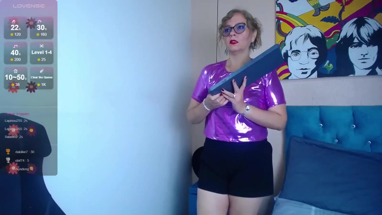 Big Ass Busty Hot Webcam Blonde Mature Show