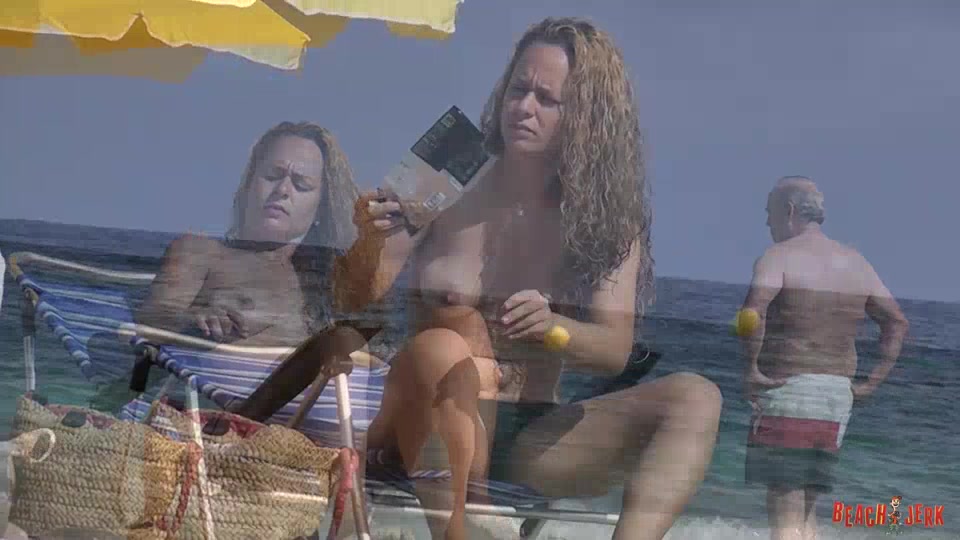 Feeding time - BeachJerk