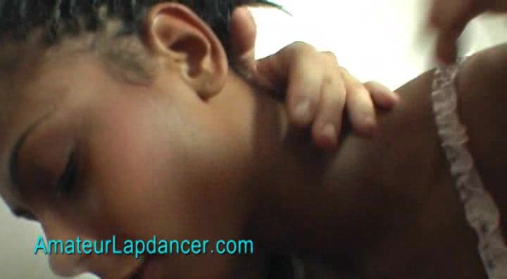 Ebony chick does sexy lapdance with BJ