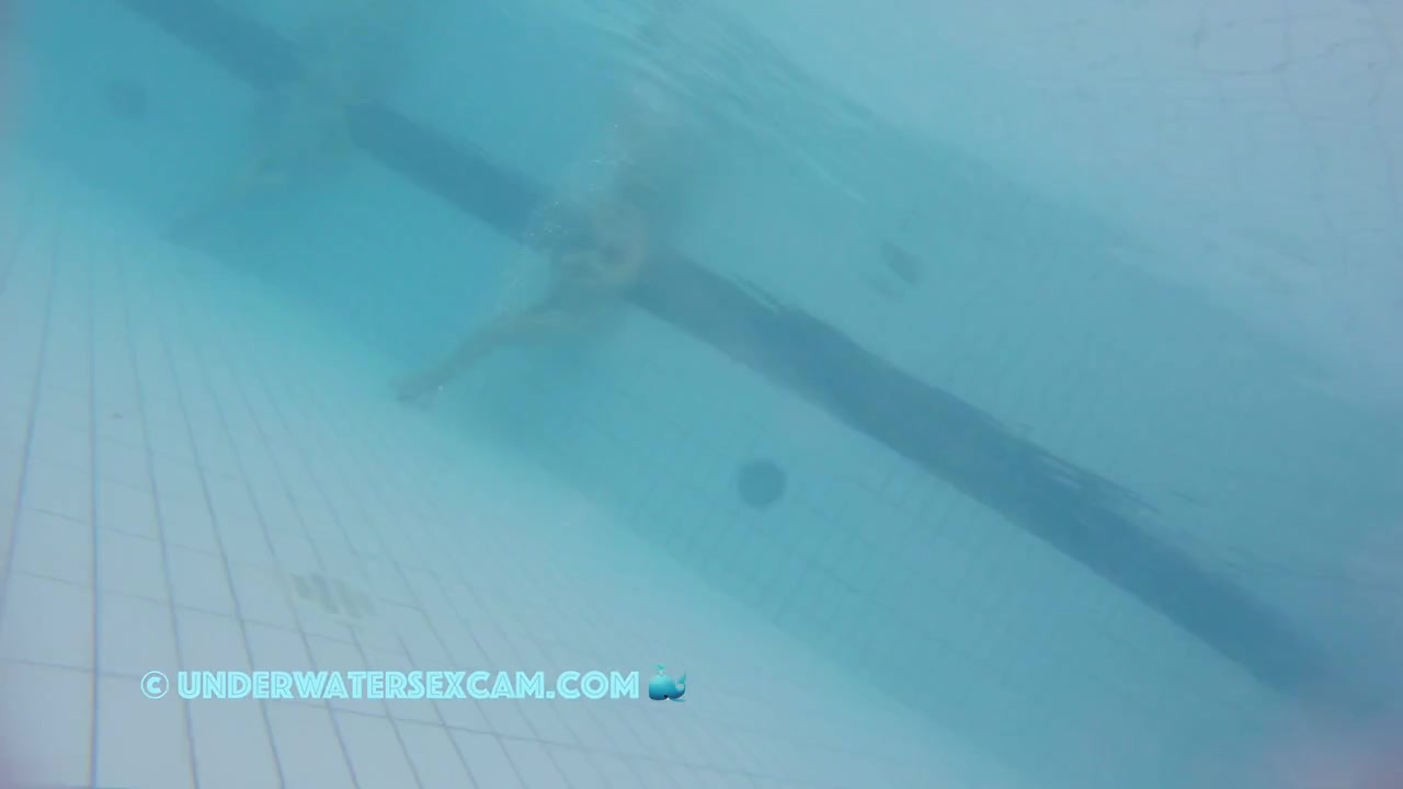 She Is Hot And Horny And Wants To Get Fucked In A Sauna Pool