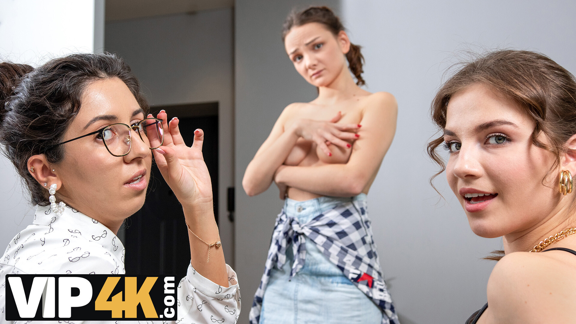 DYKE4K. Strict lady boss can't resist spectacular lesbian threesome in the office