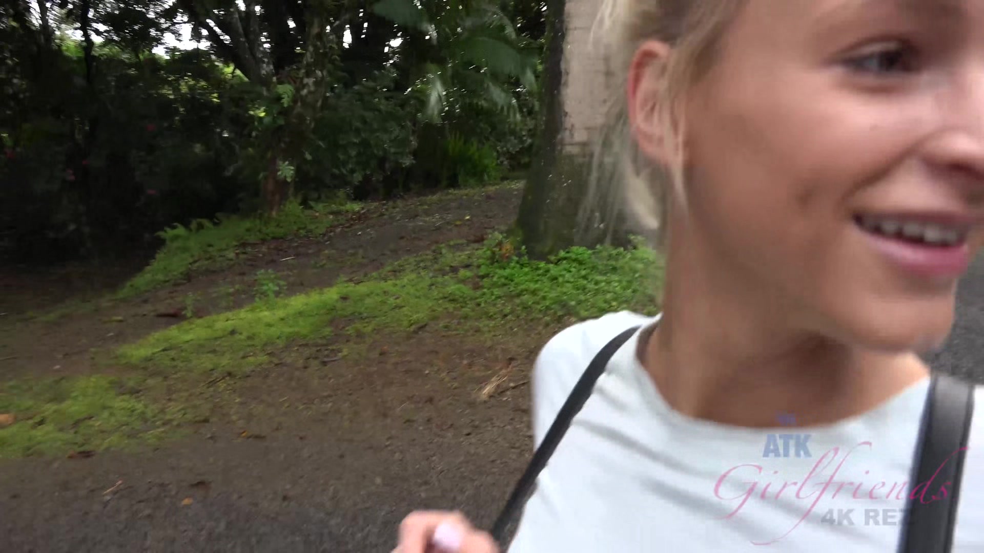 Virtual Vacation In Hawaii With Emma Hixx 9/16