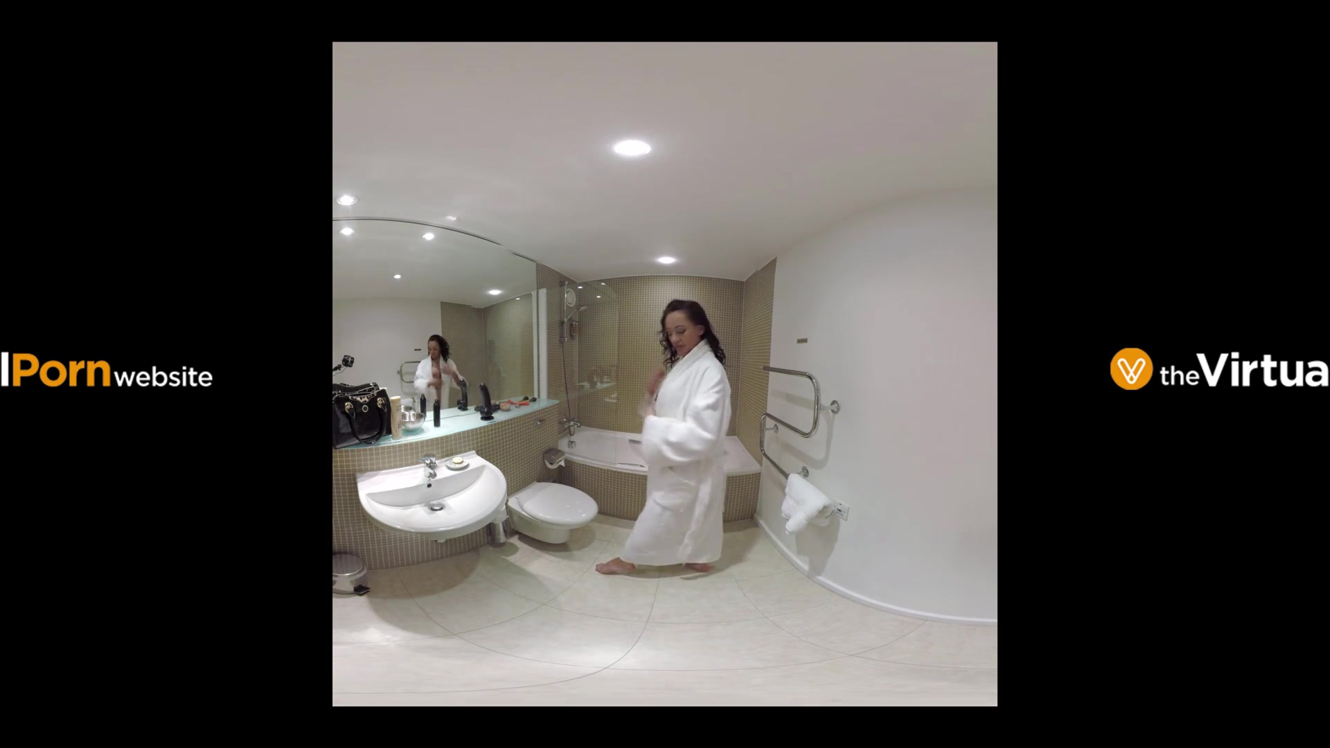 Vickie Powell in Virtual Bathroom Sex - TheVirtualPornWebsite