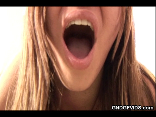 Dakoda shows off her mouth - GNDGFVids