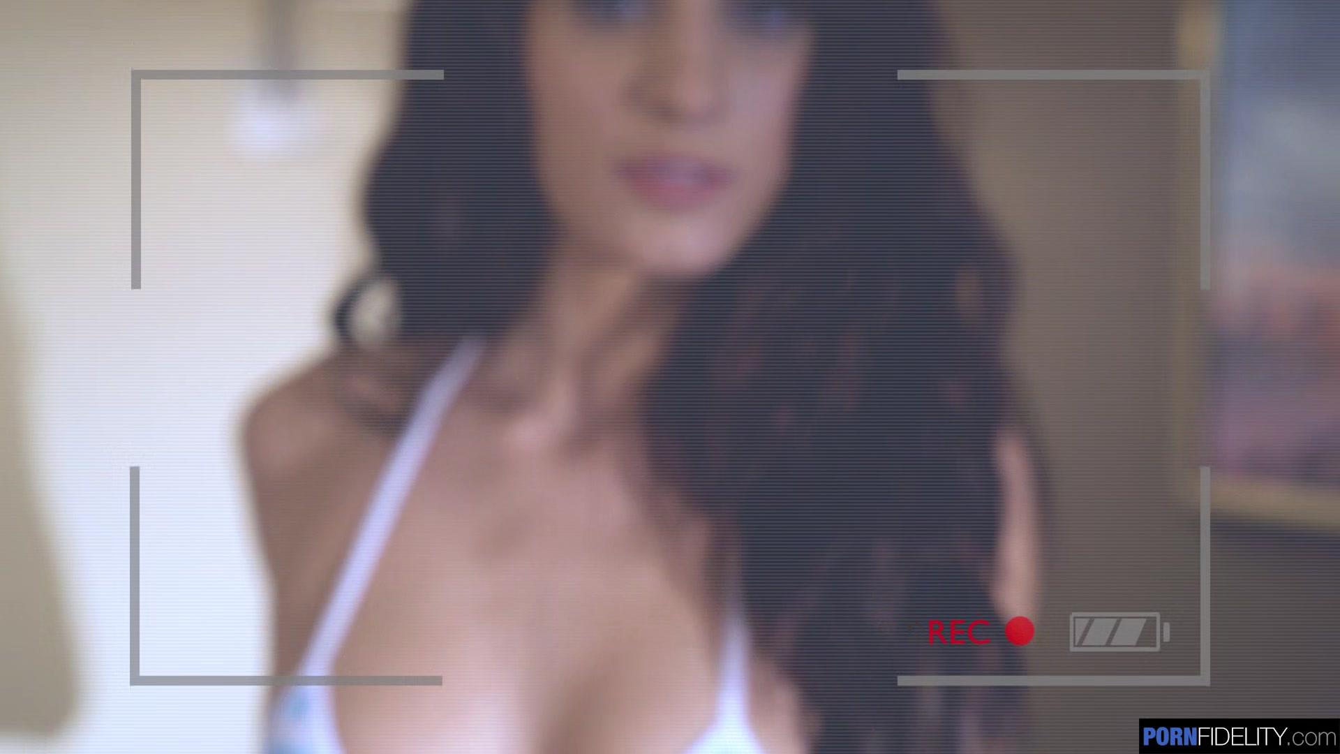 Handy Cameraman - Starring: Dana Wolf - PornFidelity