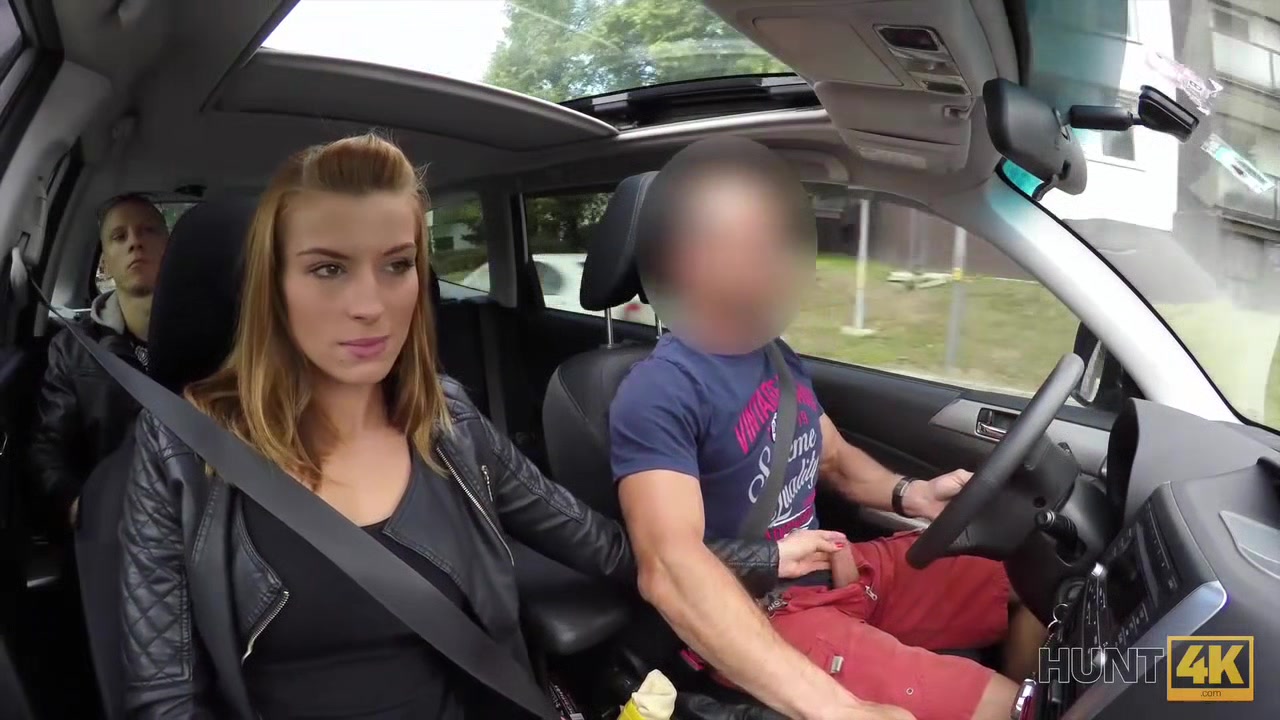 HUNT4K. La chica joven bien redondeada necesita dinero en efectivo
