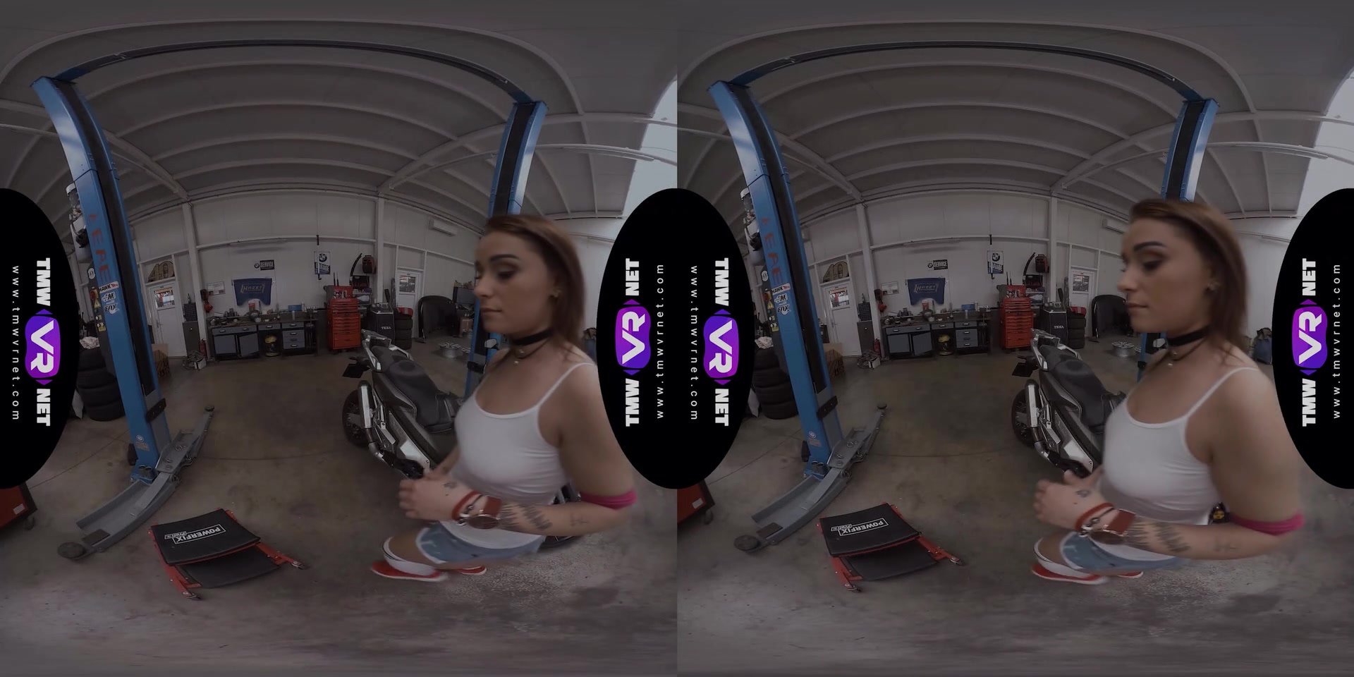 Hottie orgasms in the garage - TmwVRnet