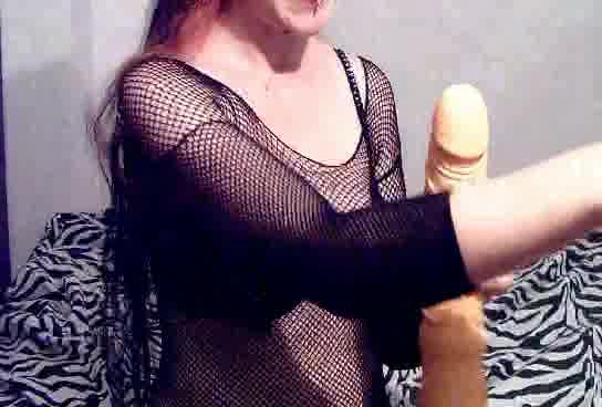 Kinky porn video in which a german broad licks a dildo