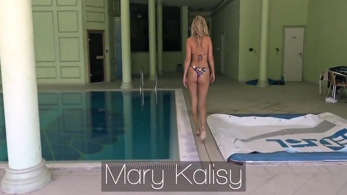 Mary Kalisy - Famous Russian Pornstar Masturbates
