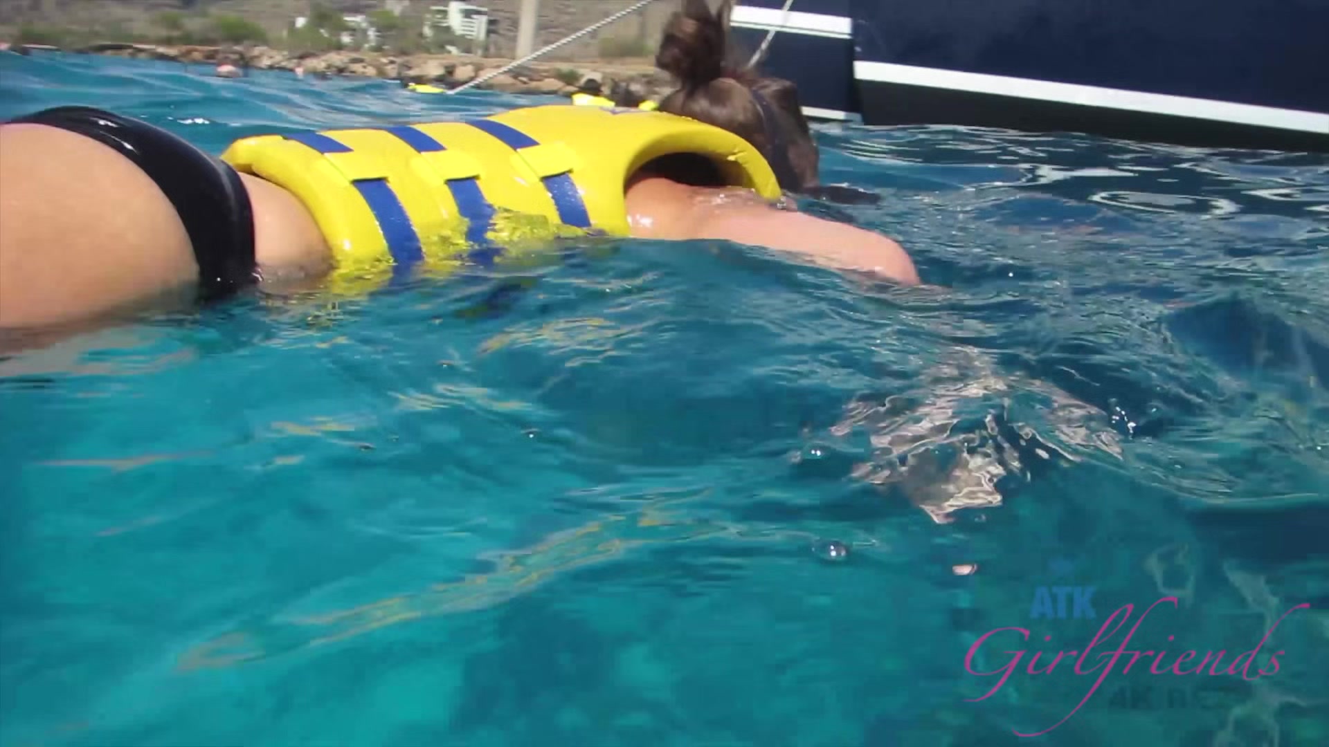 Virtual Vacation Hawaii With Cassidy Banks 2/4