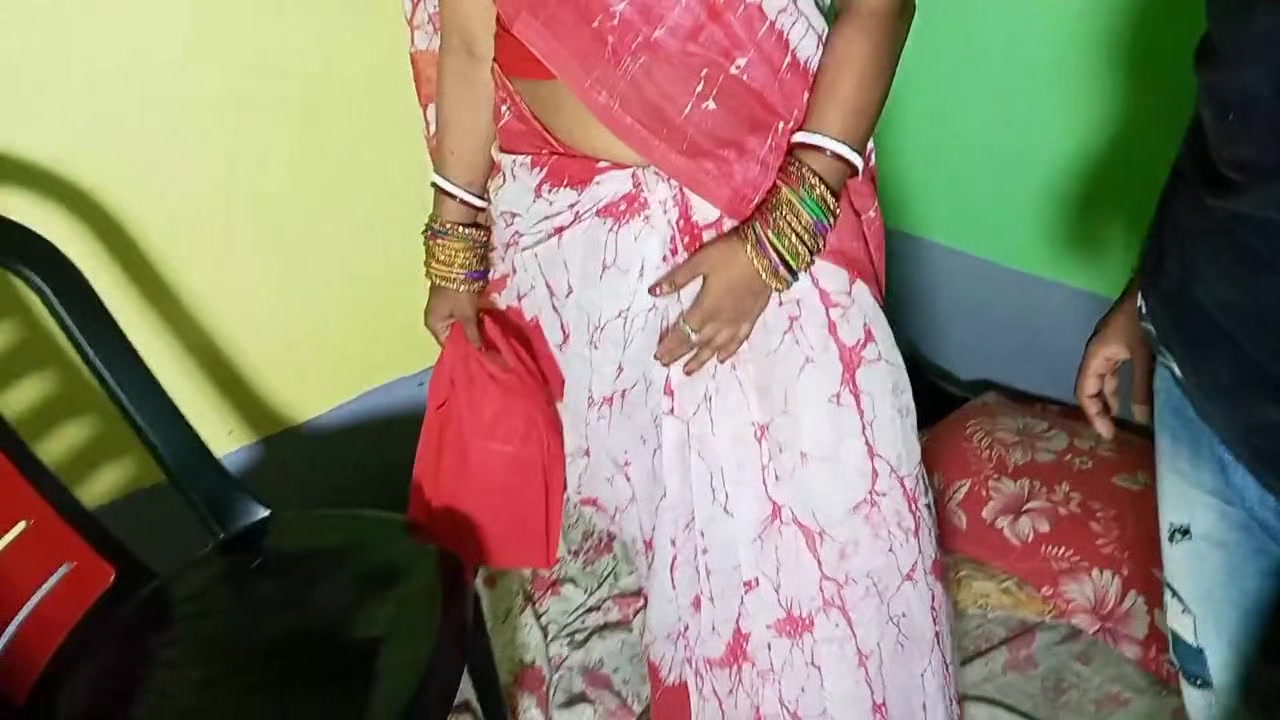 Indian Wife Cheats on Husband With Market Boy xlx