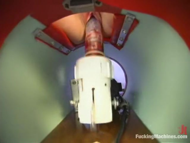 Goldie in Fuckingmachines Video