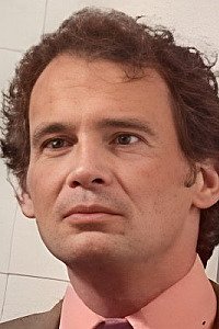 Roger Caine