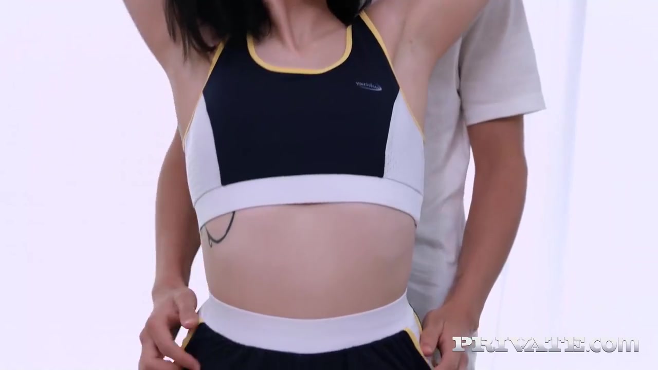 Mia Parker - Gets Her Ass Pounded At The Gym!