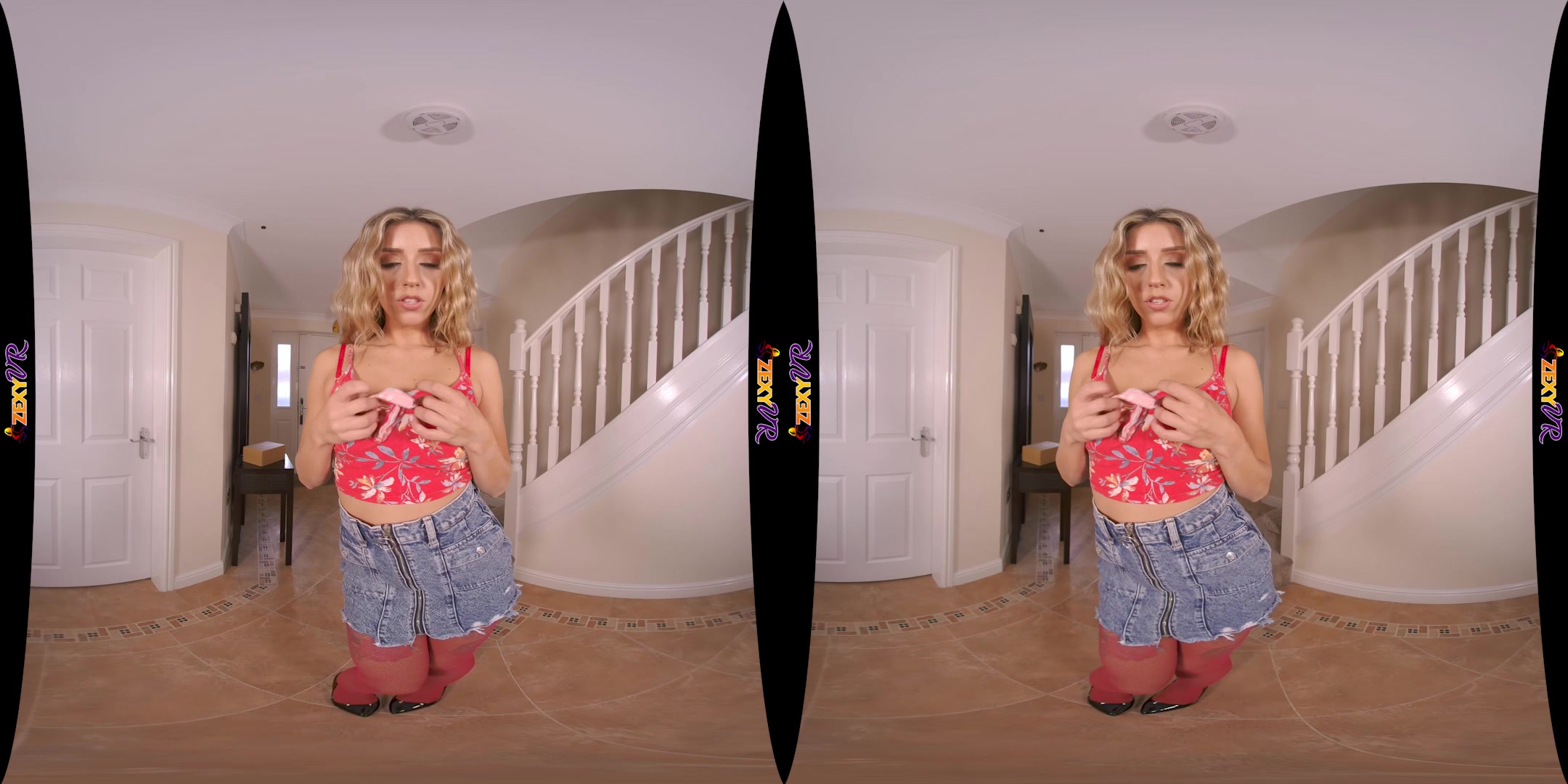 Total Tease featuring Louise K - ZexyVR