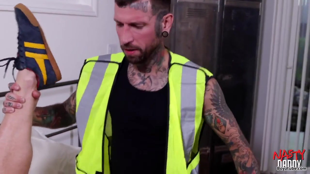 Worker boys sucking cocks