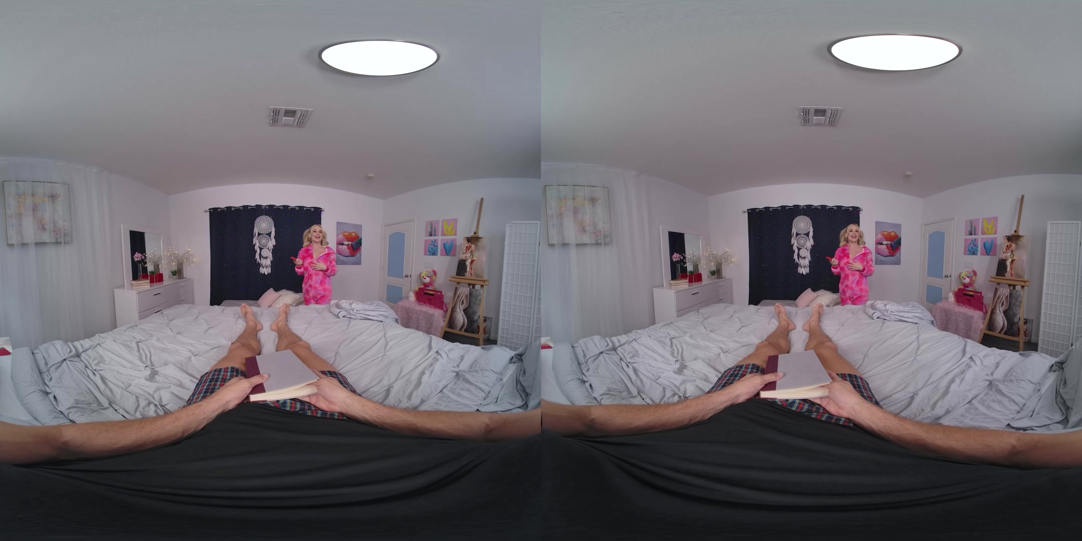Your Hottie Savannah Bond - RealJamVR