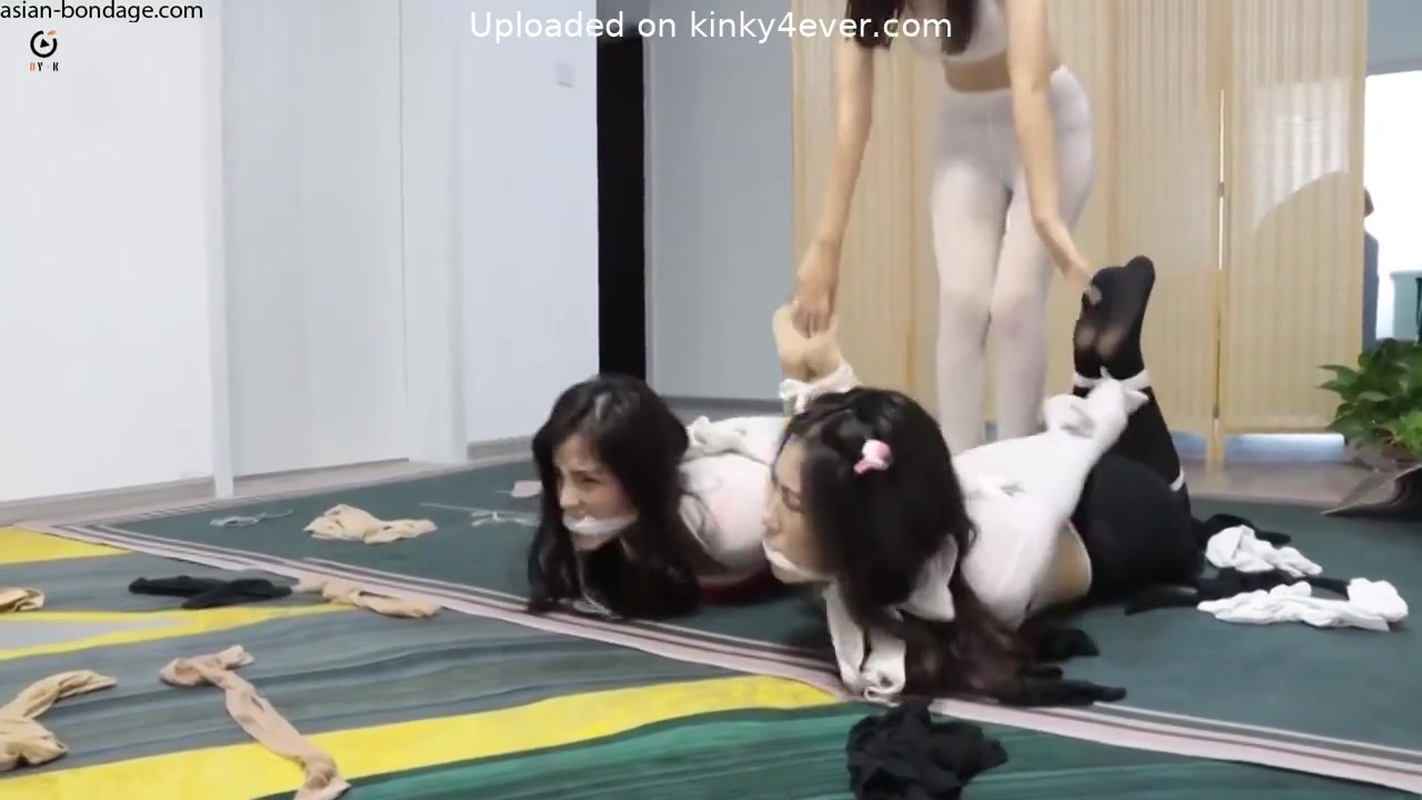 Asian Domme Gets Tables Turned On Her