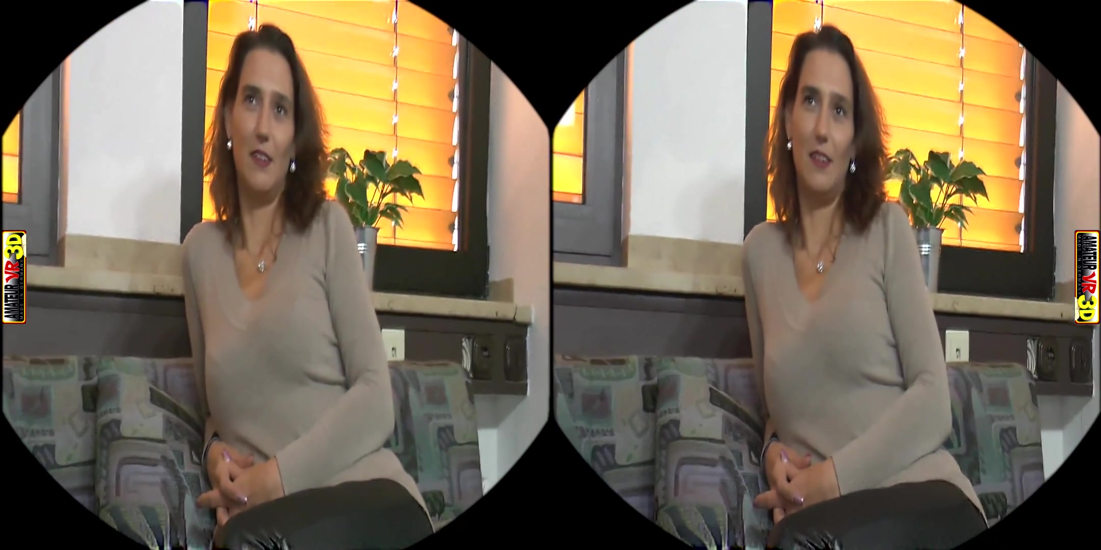 Sabrina in Pussyshow... Sabrina - AmateurVR3D