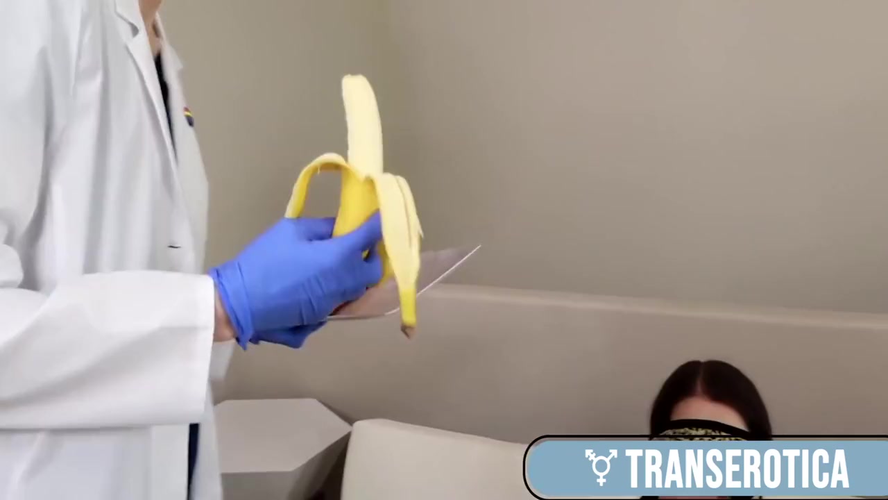 Sydney Screams And Autumn Rain - Tranny Doctor Fucks Chubby Really Hard! 11 Min